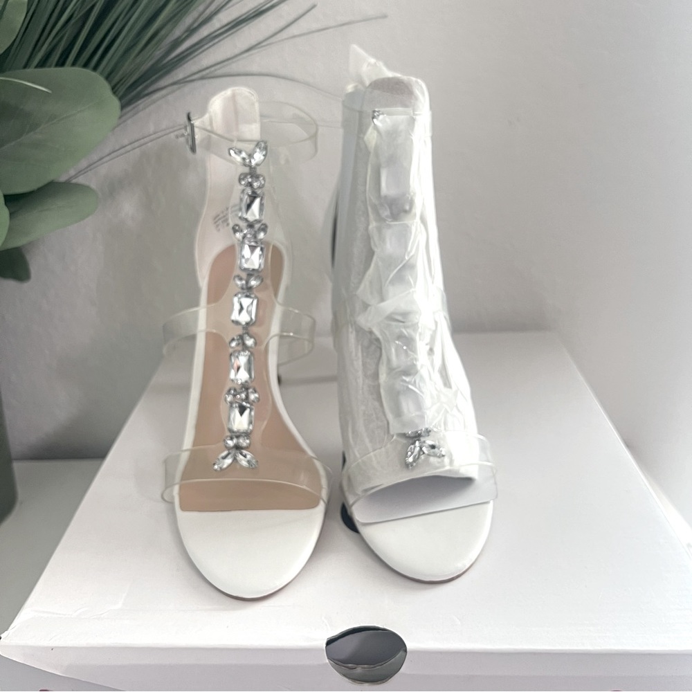 NWT ALDO White Diamond Sandal Heels